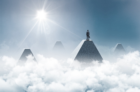 身處山巔 投資移民